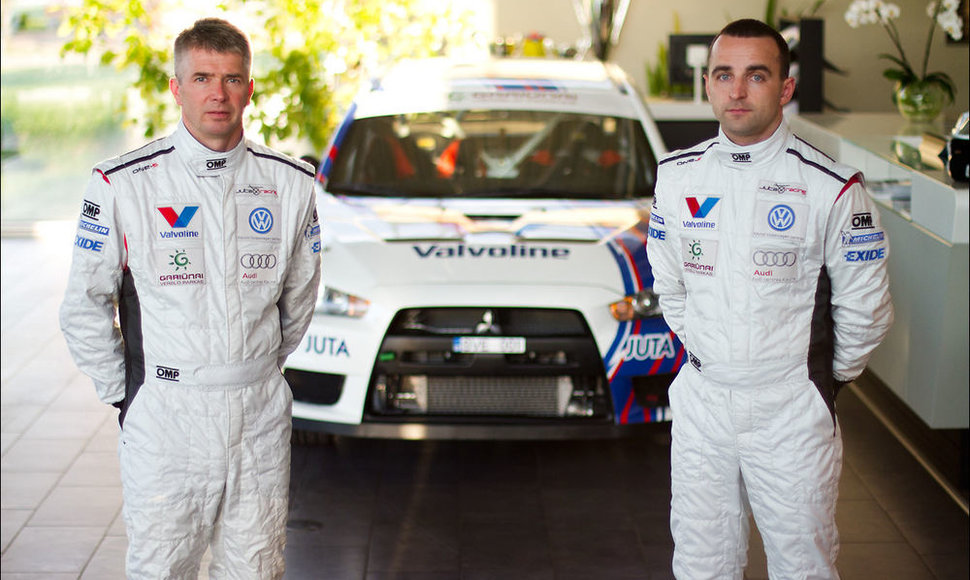  „Juta Racing“ komandos atstovai Vytautas Švedas ir Žilvinas Sakalauskas