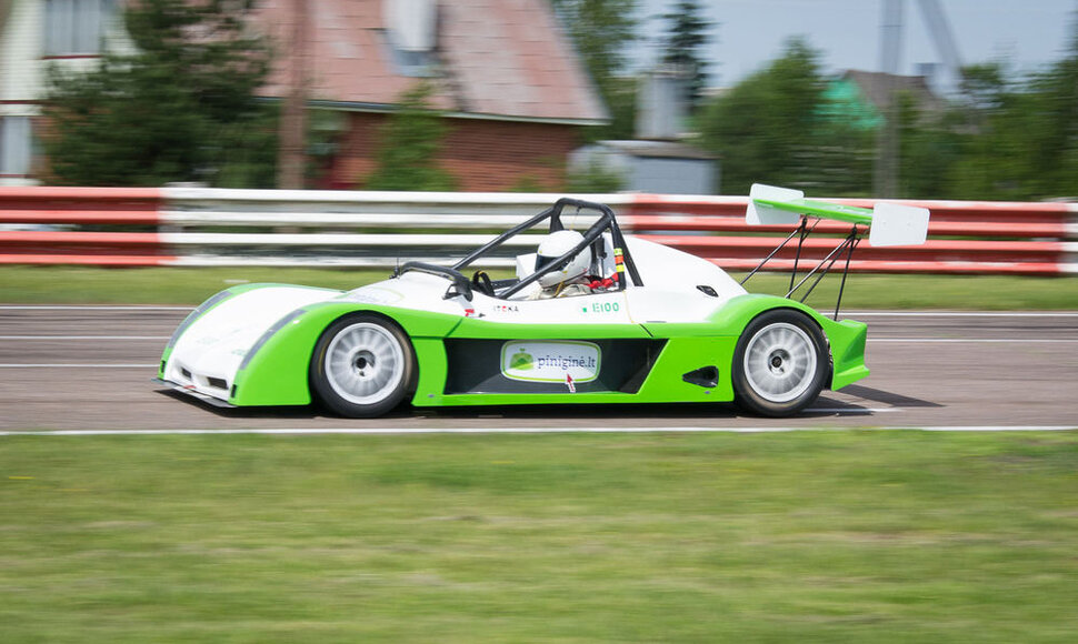 „Spire GT-R“ bandymai Kačerginės „Nemuno žiede“