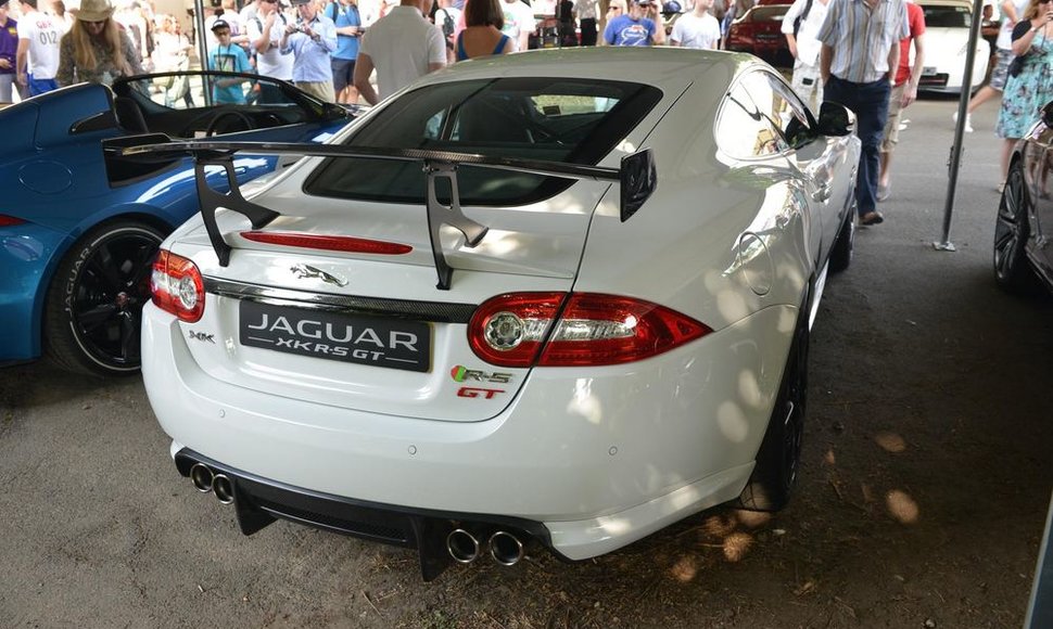 „Jaguar XK R-S GT“