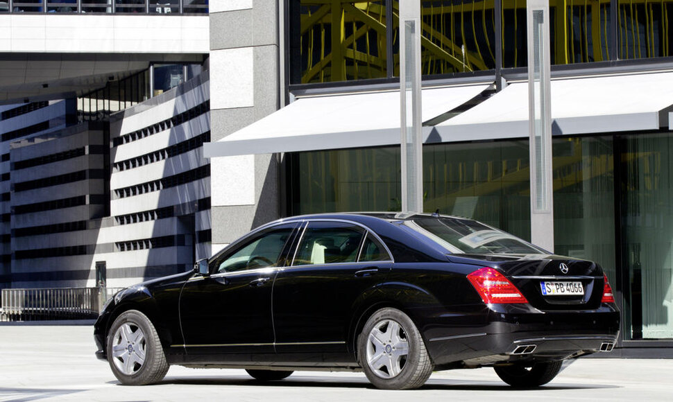 &Scaron;arvuotas S klasės &bdquo;Mercedes-Benz&ldquo;