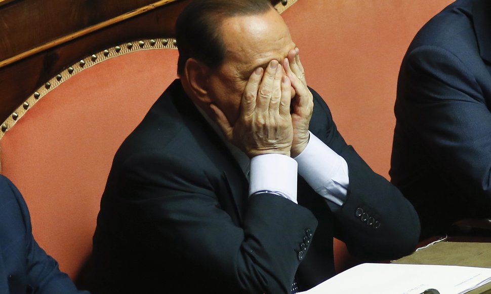 Silvio Berlusconi teks metus praleisti namų arešte.