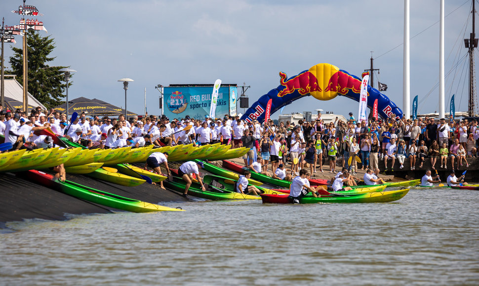 RED BULL 211 – multisporto estafetė Kuršių nerijoje. Nuotraukos: Mantas Repečka, Evelina Sabaliauskaitė, Lukas Grušečkas, Rokas Lukoševičius, Saulius Čirba.