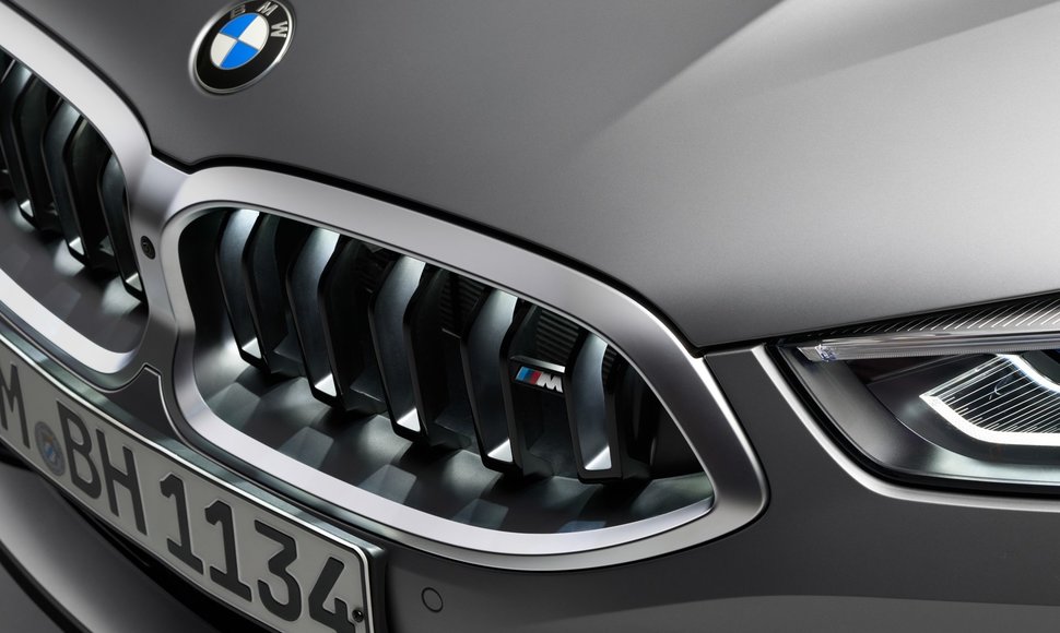 BMW 8 serija