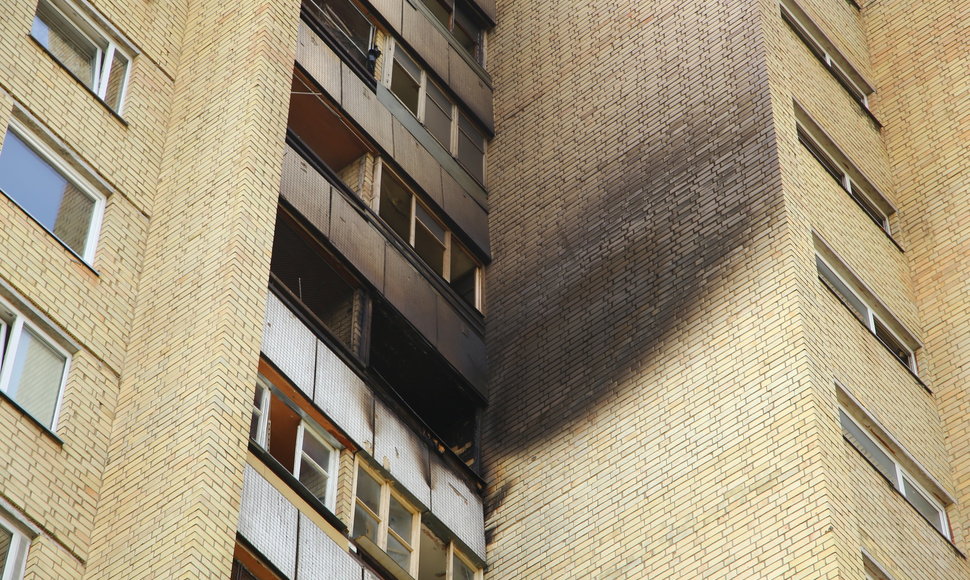 Dvylikaaukštis Šiauliuose po tragiško gaisro