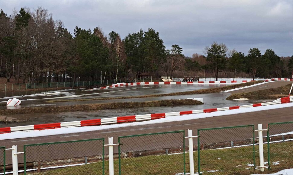 Apsemtas Vilkyčių autosporto kompleksas