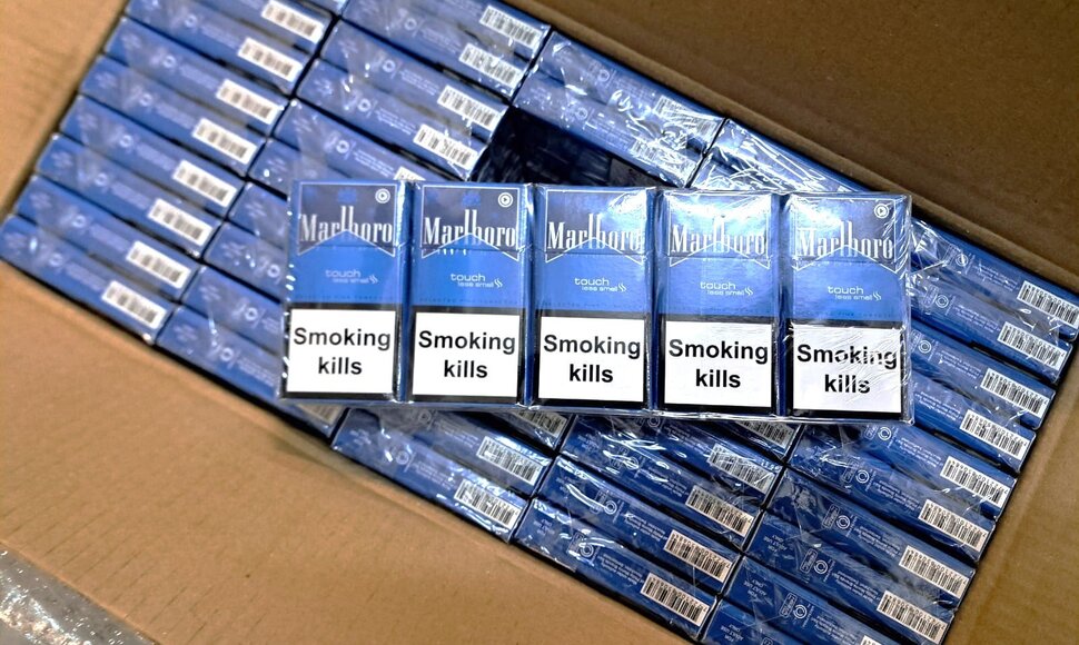 Pasieniečiai sulaikė pusę milijono i&scaron; Latvijos gabentų nelegalių cigarečių pakelių