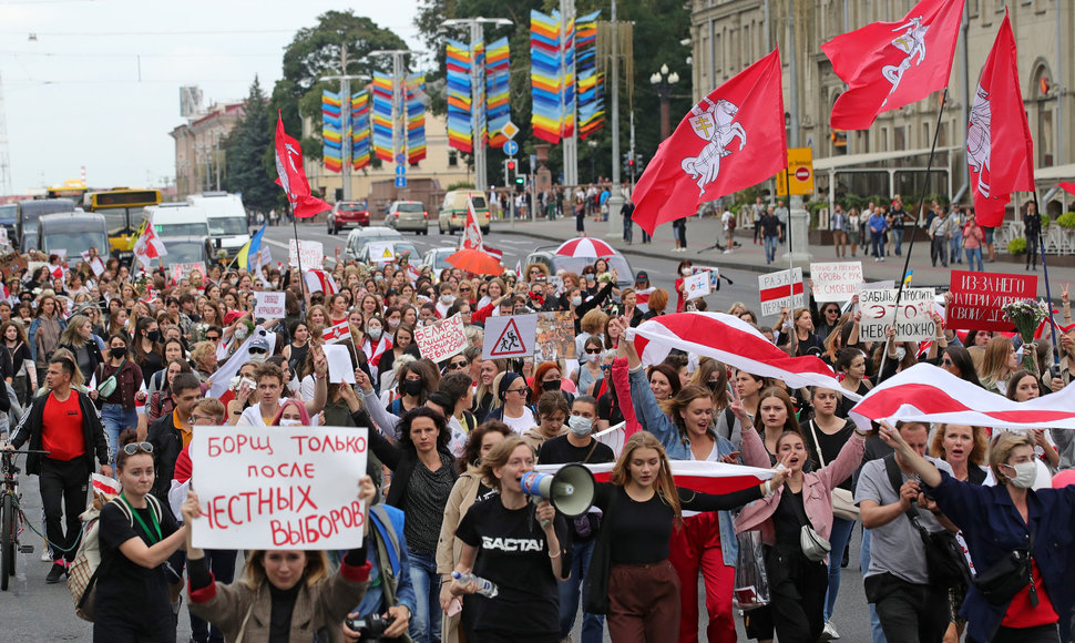 Moterų protestas Baltarusijoje