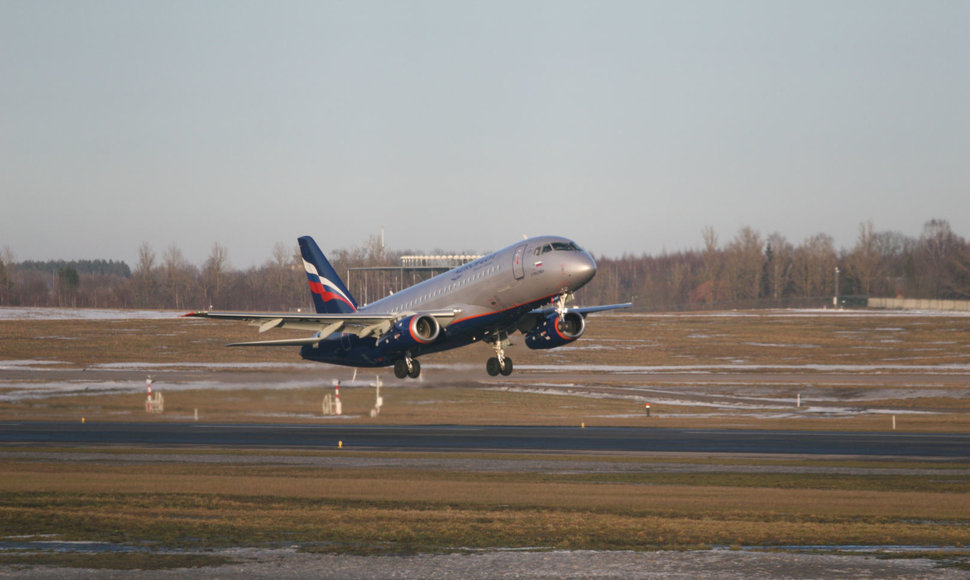 „Sukhoi“ orlaivis Vilniaus oro uoste