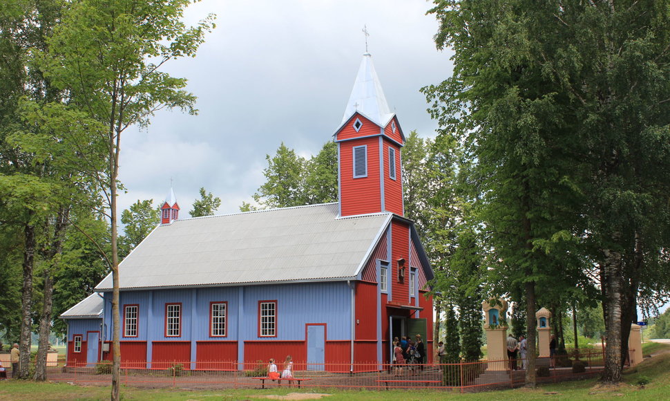 Renovuota Juodeikių Šv. Jono krikštytojo bažnyčia