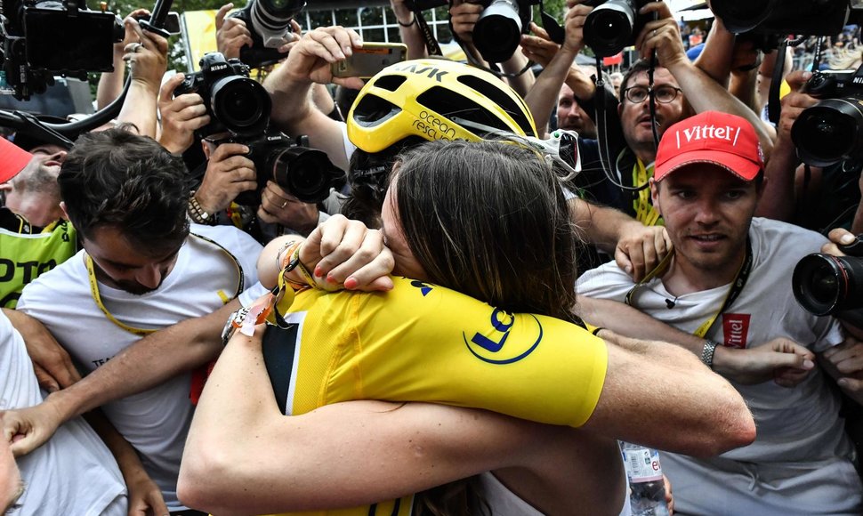 Geraintas Thomasas triumfavo „Tour de France“ lenktynėse.