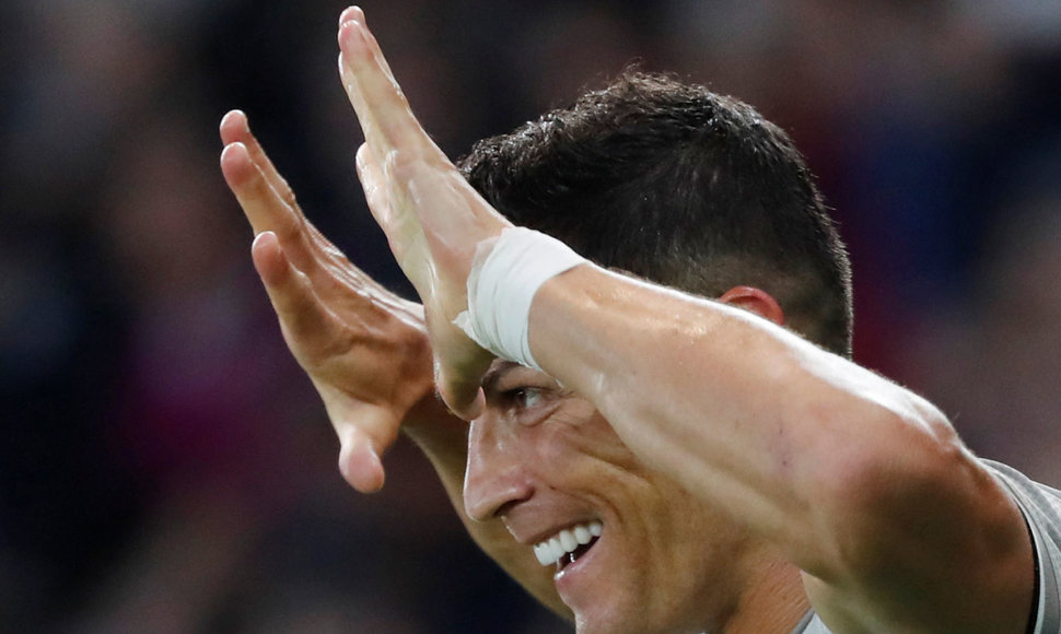 Cristiano Ronaldo pirmą kartą pasirodė aikštėje po skandalo