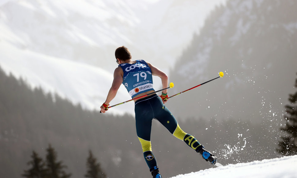 Vokietijos Alpių miestelyje Oberstdorfe prasidėjo pasaulio slidinėjimo čempionatas.