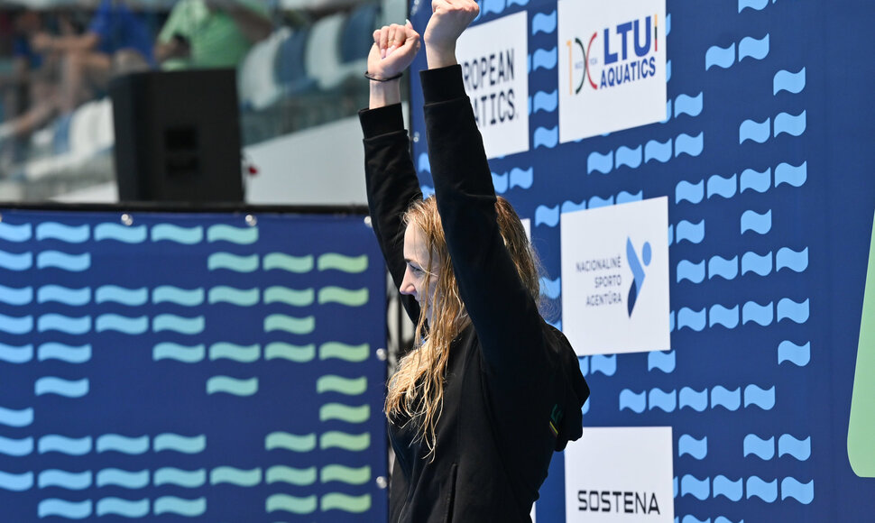 Europos jaunimo plaukimo čempionato Lazdynų baseine akimirka. Smiltė Plytnykaitė