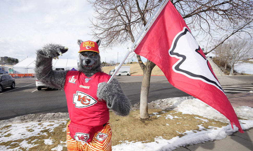 Xavieras Babudaras vaizdavo „Kansas City Chiefs“ palaikantį vilką.