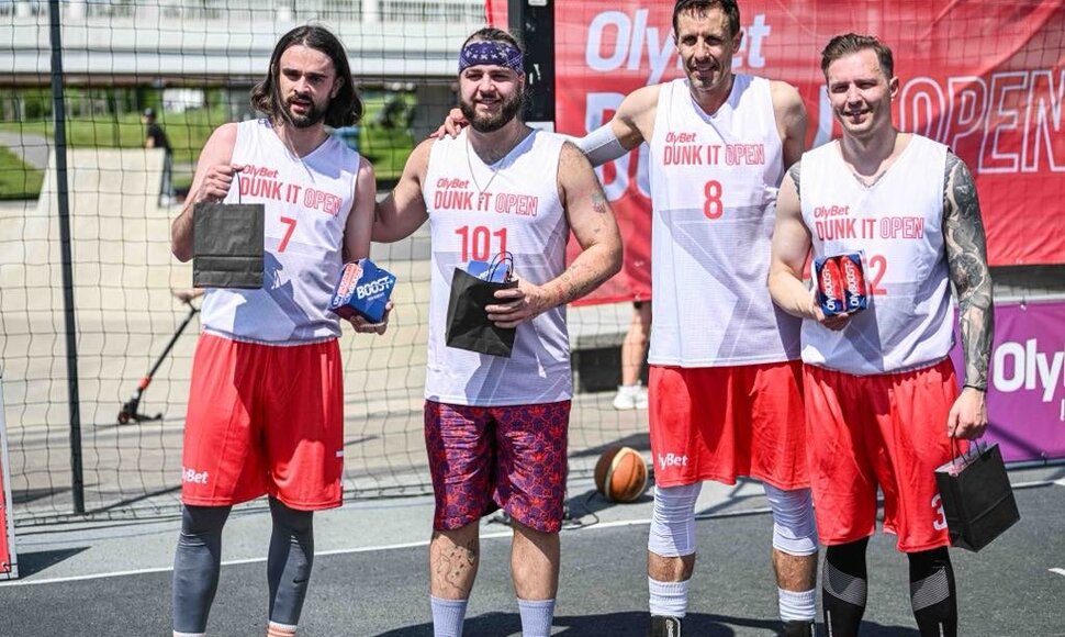 &Scaron;e&scaron;tadienį prie Baltojo tilto įvyko &bdquo;OlyBet DUNK IT Open&ldquo; krep&scaron;inio renginys.