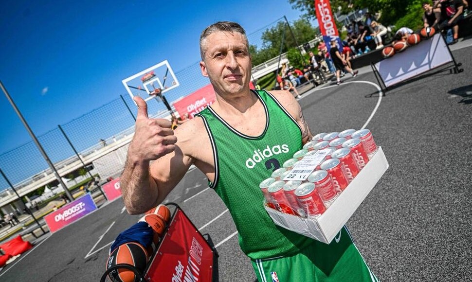 &Scaron;e&scaron;tadienį prie Baltojo tilto įvyko &bdquo;OlyBet DUNK IT Open&ldquo; krep&scaron;inio renginys.