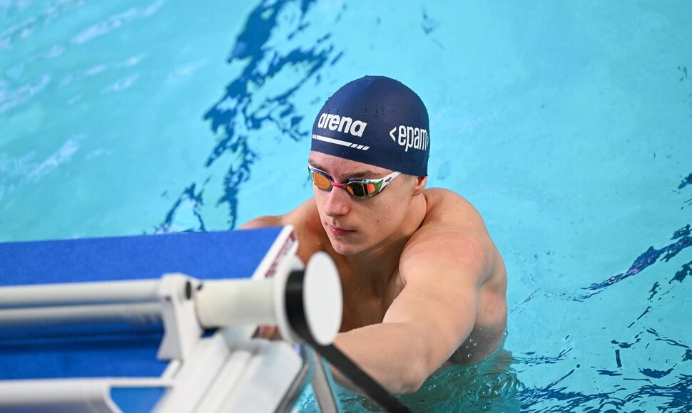 Lietuvos plaukikai startavo estafetėje 4 po 50 m kompleksiniu plaukimu.Mantas Kau&scaron;pėdas