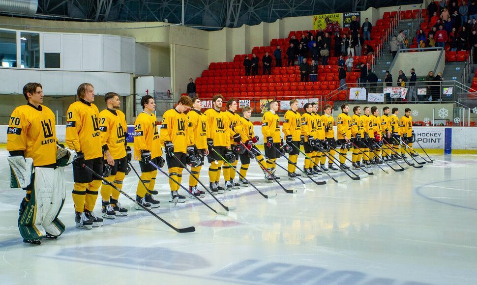 Lietuvos ir Lenkijos ledo ritulio kontrolines rungtynes 3:1 laimėjo lenkai.