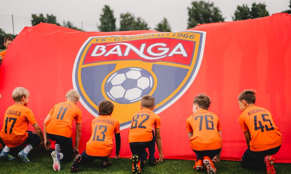 „Banga“ šią vasarą įgyvendino didelę ambiciją – atidarė vieną moderniausių futbolo stovyklų bazių Lietuvoje.