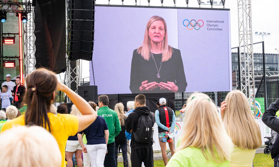 Olimpinė diena vyksta Kaune. Kirsty Coventry pasveikinimas.