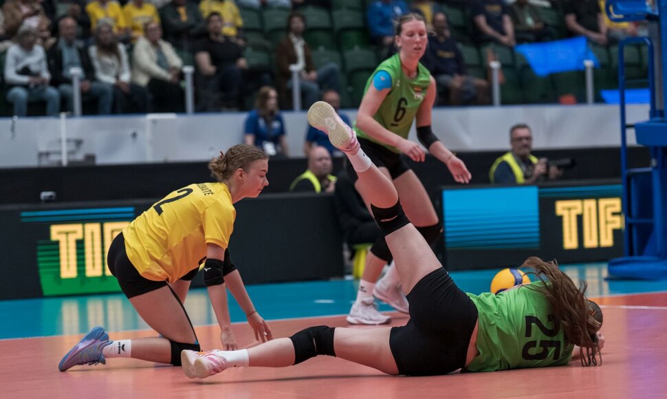 Lietuvos moterų tinklinio rinktinė nusileido &Scaron;vedijai.