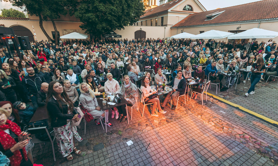 Lino Adomaičio koncerto Kaune akimirka