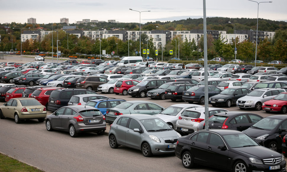 Automobilių stovėjimo aikštelė