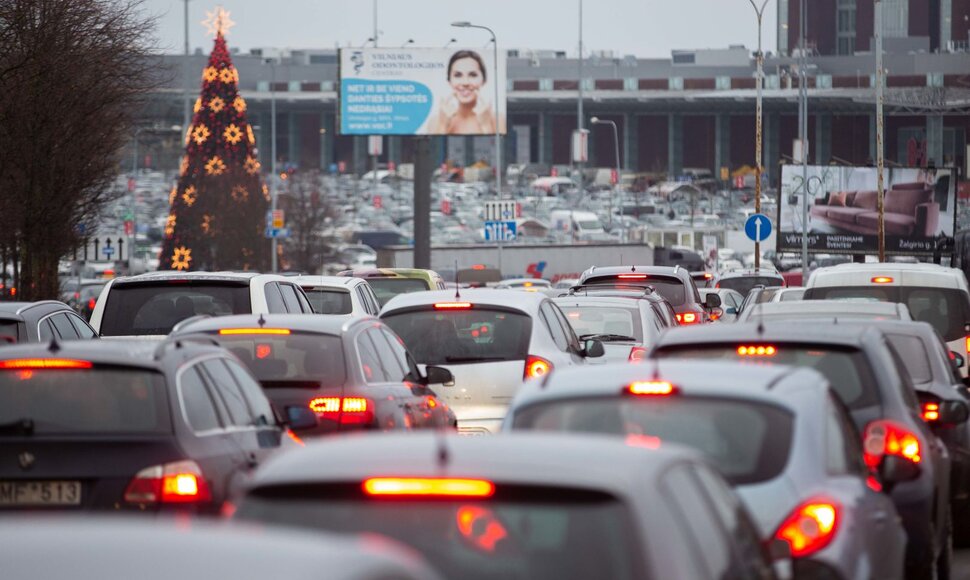 Prie&scaron;&scaron;ventinės automobilių spūstys Vilniuje