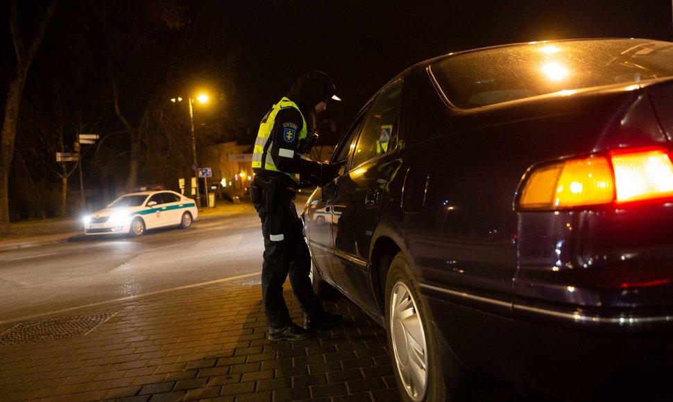 Naktinis kelių policijos reidas Vilniuje