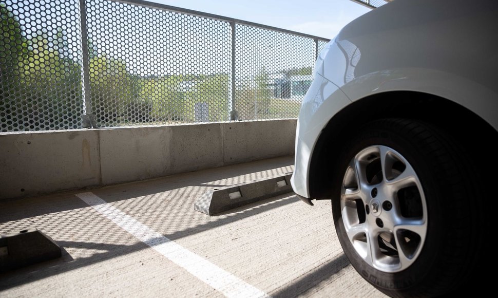 Naujoji daugiaaukštė automobilių stovėjimo aikštelė Santariškėse