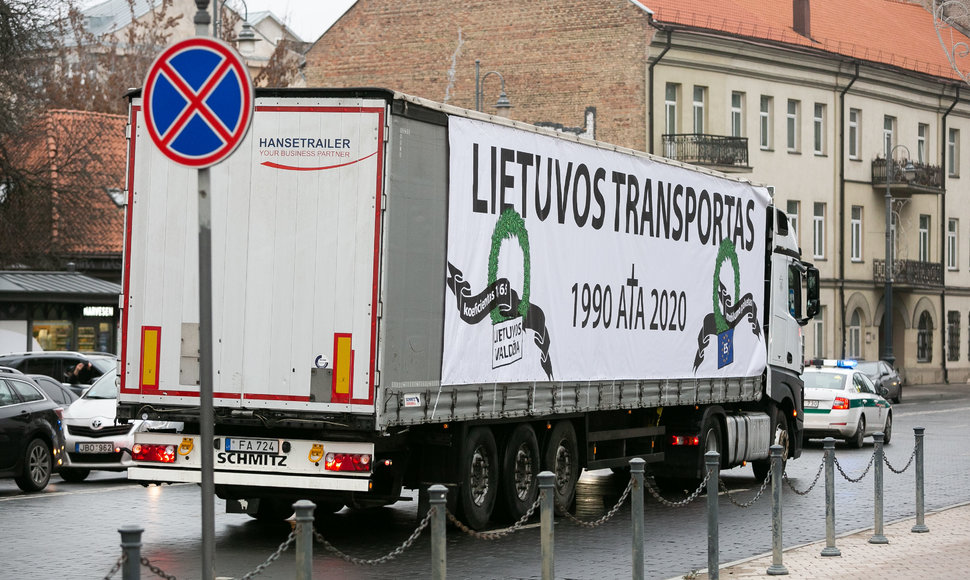 Protestuojantys vežėjai užplūdo Vilniaus centrą