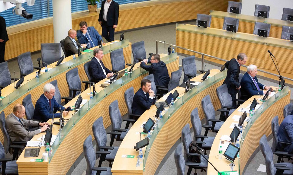 Seimo vakariniame posedyje profesinių sąjungų atstovų pasisakymai