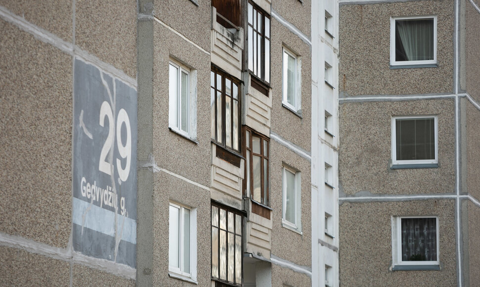 Daugiabutis namas Gedvydžių gatvėje Vilniuje