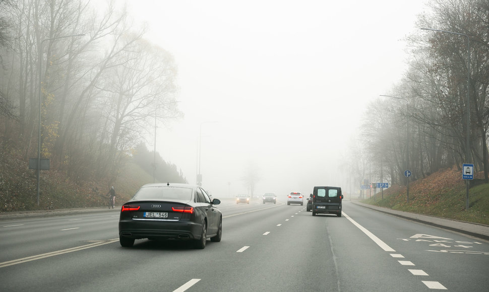 Vilnių užklojęs rytinis rūkas