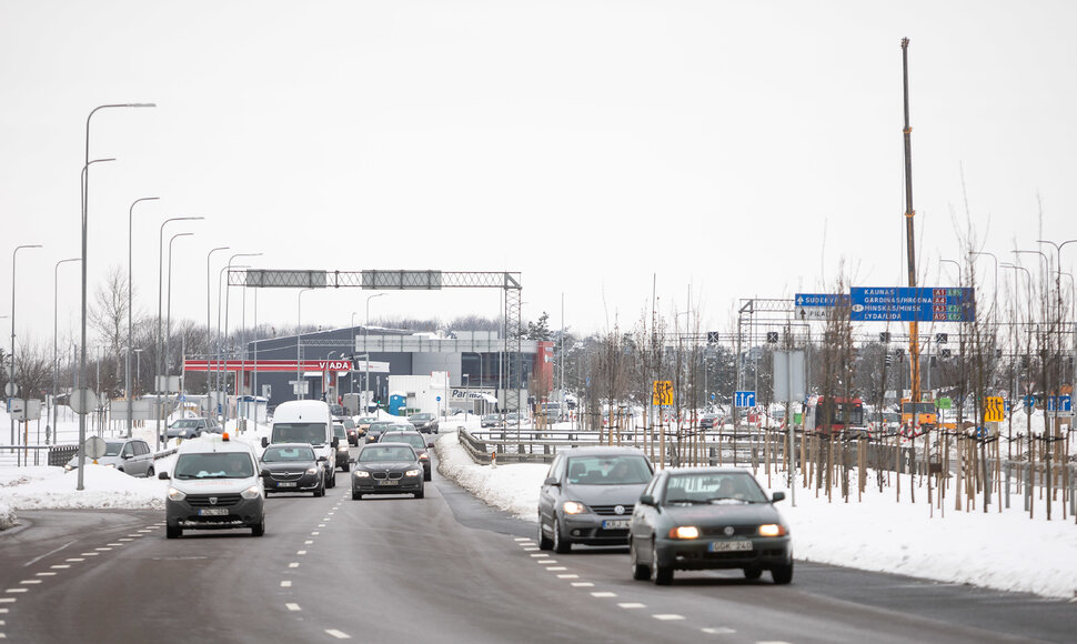 Eismas Pilaitės prospekte