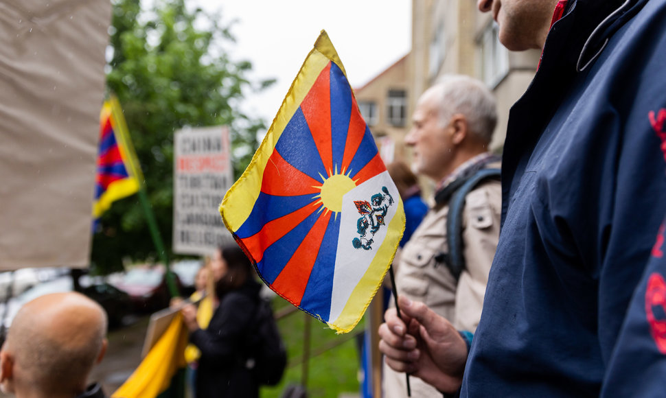 Tibeto rėmėjų rengiama pilietinė akcija prie Kinijos Liaudies Respublikos ambasados