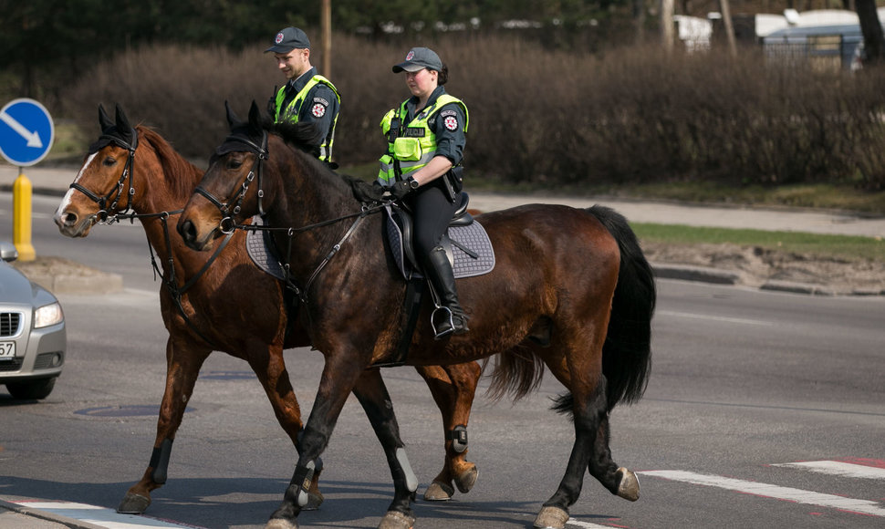 Raitoji policija