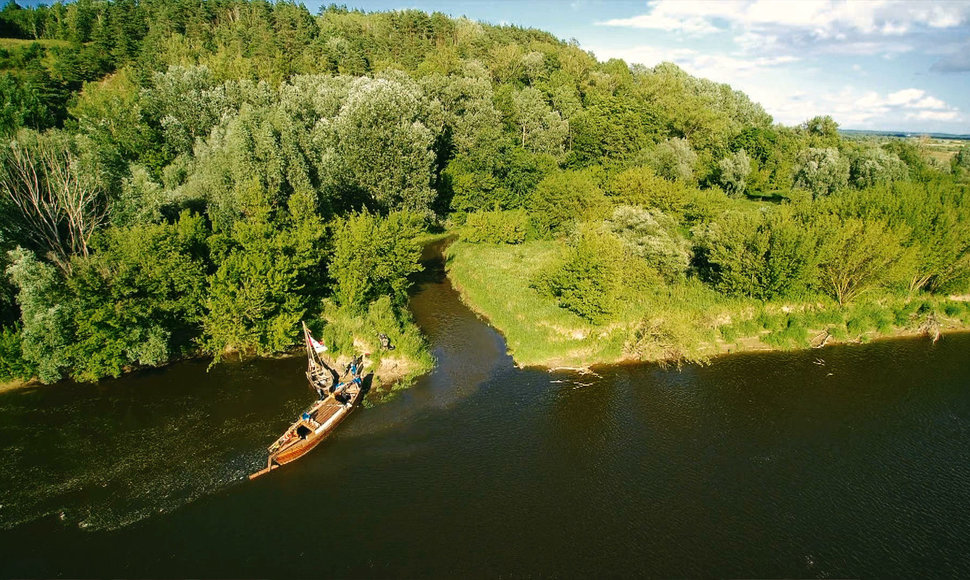 Osos santakoje su Vysla