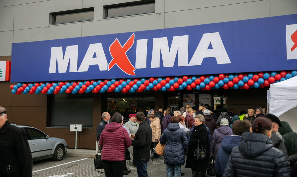 Šalčininkuose po atnaujinimo atidaryta „Maxima“