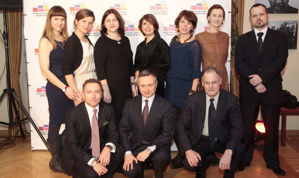 Nacionalinio lygybės ir įvairovės forumo komanda per pirmuosius apdovanojimus 2014 m.