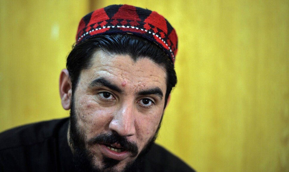 Manzooras Pashteenas