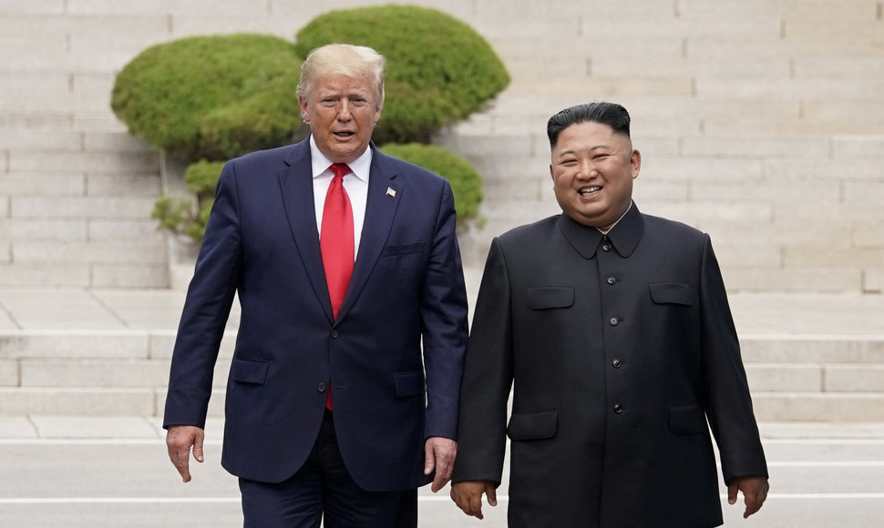 Donaldas Trumpas ir Kim Jong Unas