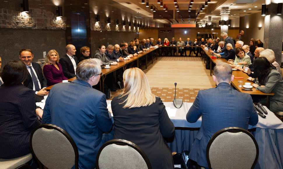 Lietuvos socialdemokratų partijos prezidiumo posėdžio pradžia