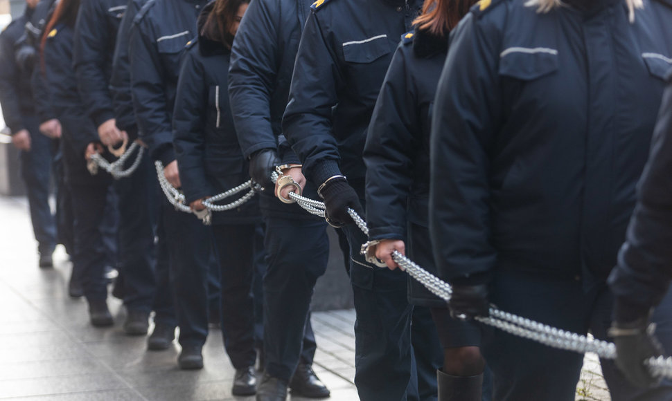 Įkalinimo istaigų darbuotojų protestas