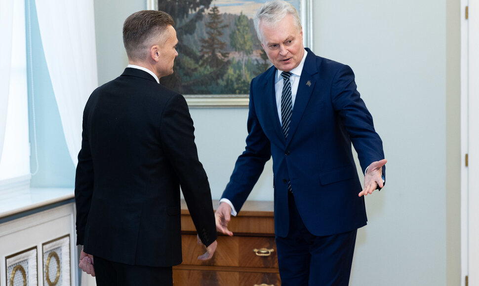 Virginijus Kulikauskas, Gitanas Nausėda