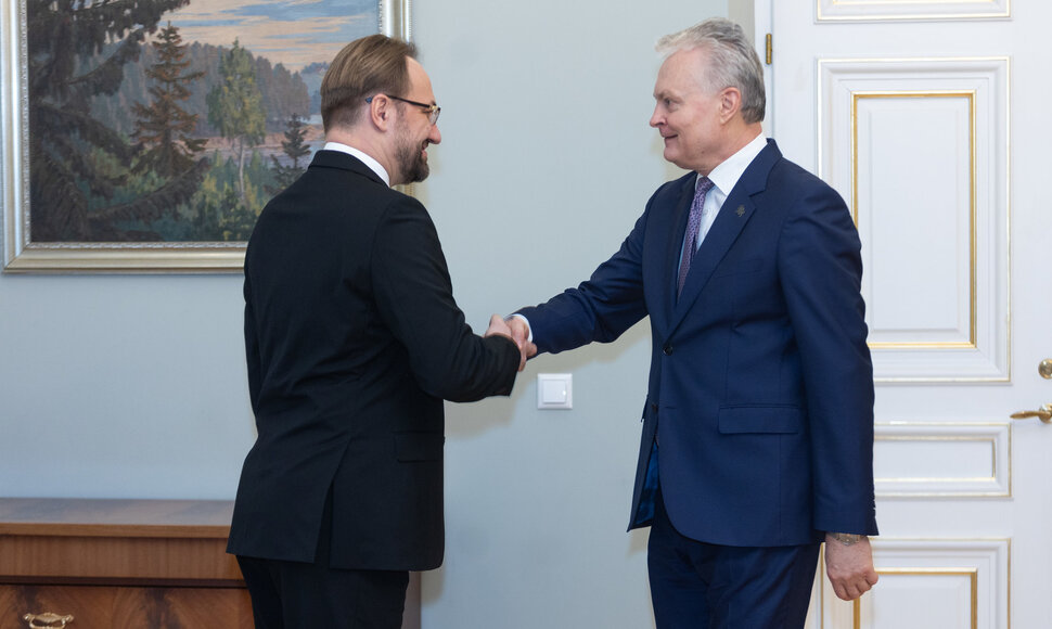Gediminas &Scaron;imkus, Gitanas Nausėda