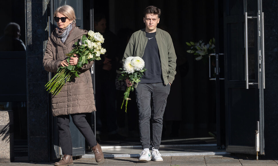 I&scaron;lydimas amžinam poilsiui fotografas Raimundas Adžgauskas