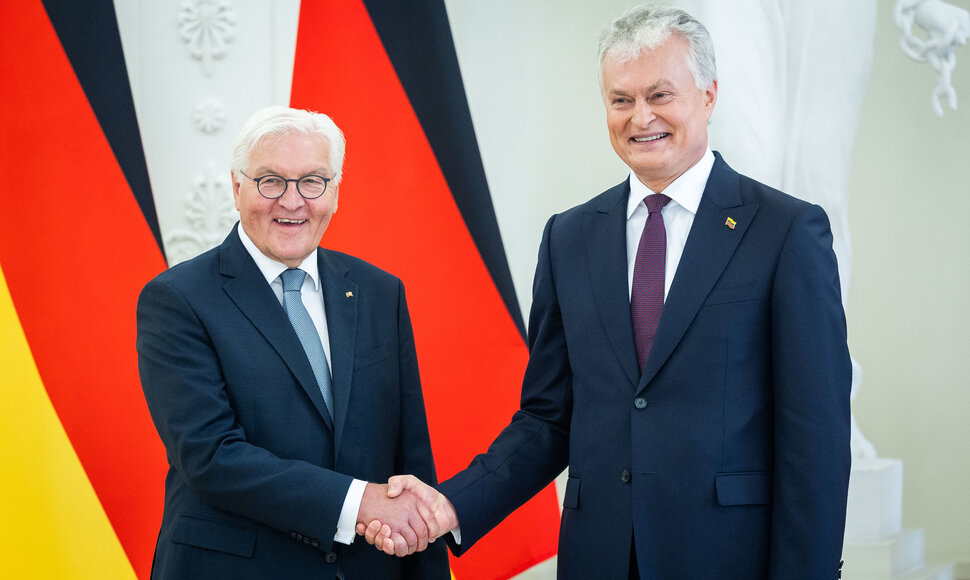 Frankas Walteris Steinmeieris, Gitanas Nausėda