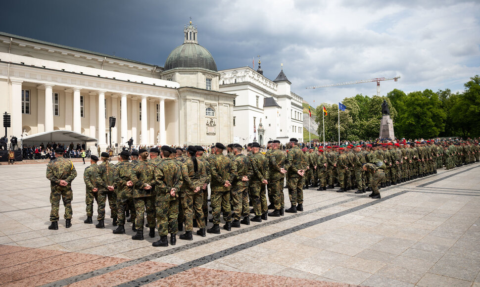 Vokietijos 45-osios &scaron;arvuotosios brigados inauguracija