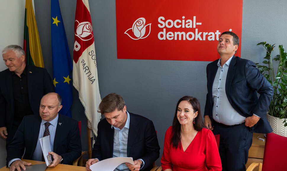 LSDP susitiko su &bdquo;Nemuno au&scaron;ra&ldquo; ir &bdquo;Lietuvos valstiečių ir žaliųjų sąjunga&ldquo; 